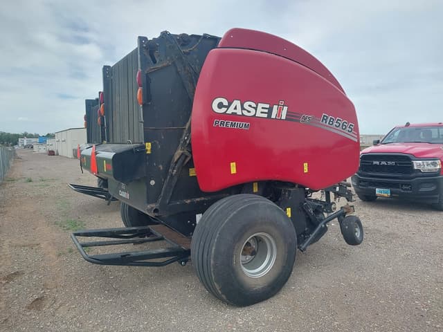 Image of Case IH RB565 equipment image 2