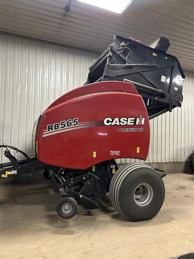 Image of Case IH RB565 equipment image 1