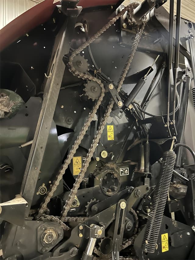 Image of Case IH RB565 Premium HD equipment image 3