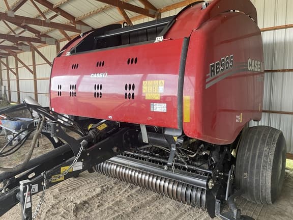 Image of Case IH RB565 equipment image 2