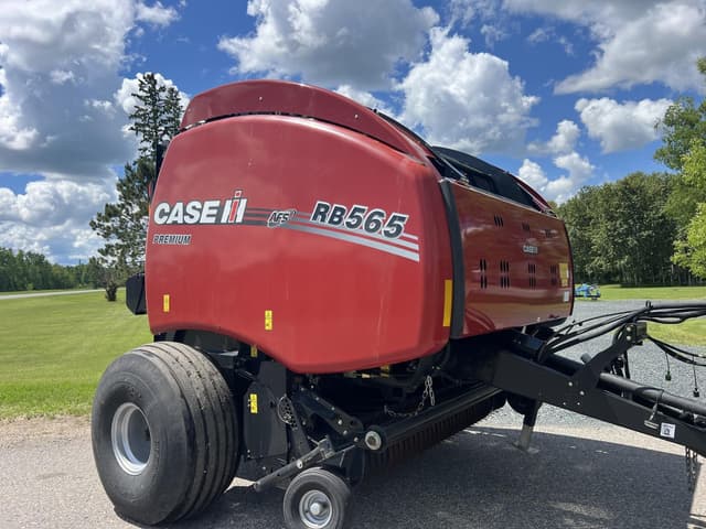 Image of Case IH RB565 equipment image 4