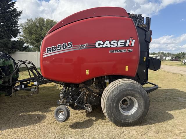 Image of Case IH RB565 equipment image 2