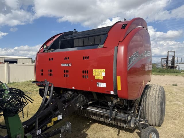 Image of Case IH RB565 equipment image 1