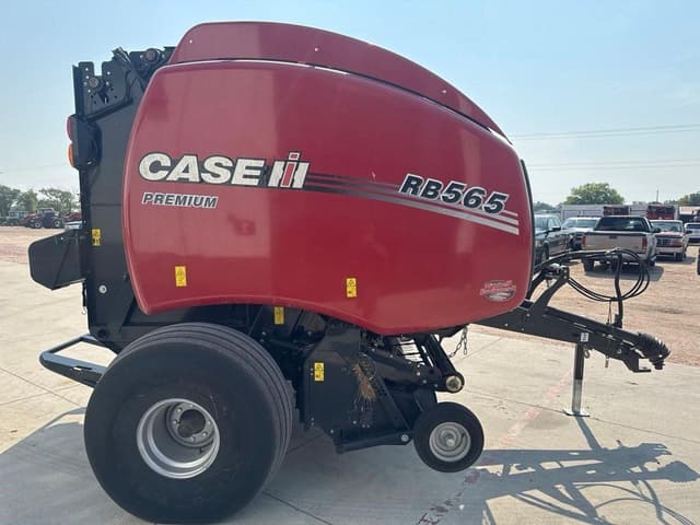 Image of Case IH RB565 Premium equipment image 3