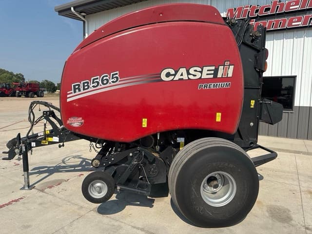 Image of Case IH RB565 Premium equipment image 2