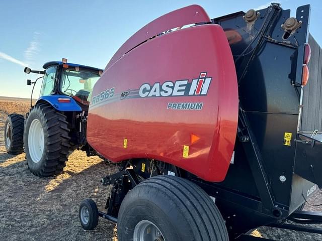 Image of Case IH RB565 Premium equipment image 3