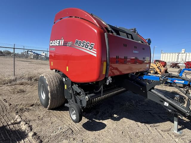 Image of Case IH RB565 Premium equipment image 3