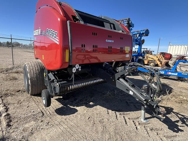 Image of Case IH RB565 Premium equipment image 4