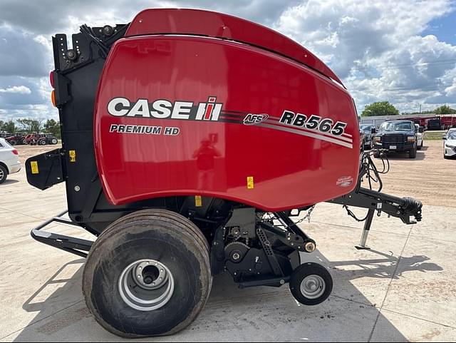 Image of Case IH RB565 Premium HD equipment image 3