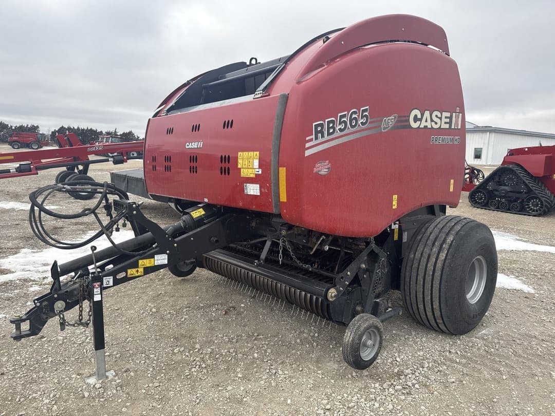 Image of Case IH RB565 Premium HD Image 0