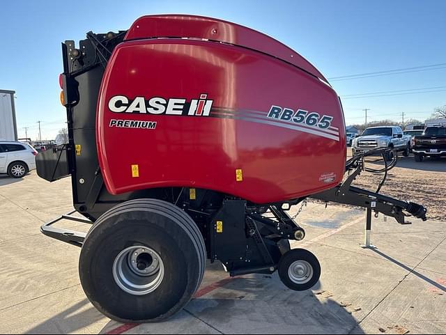 Image of Case IH RB565 Premium equipment image 3