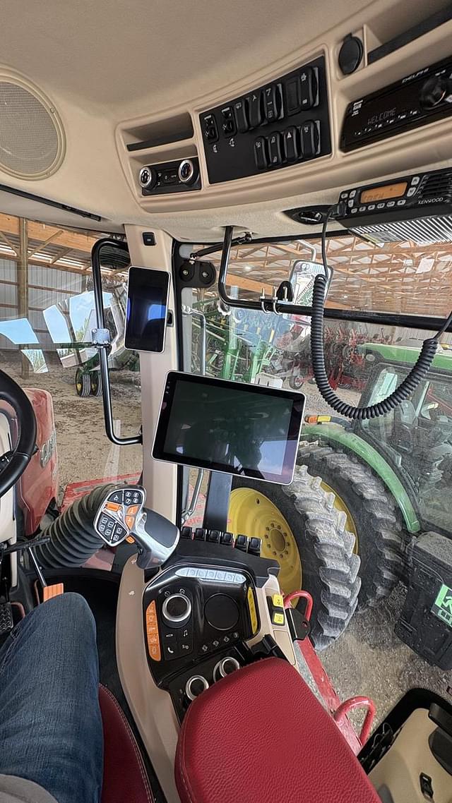 Image of Case IH Steiger 500 Quadtrac equipment image 4