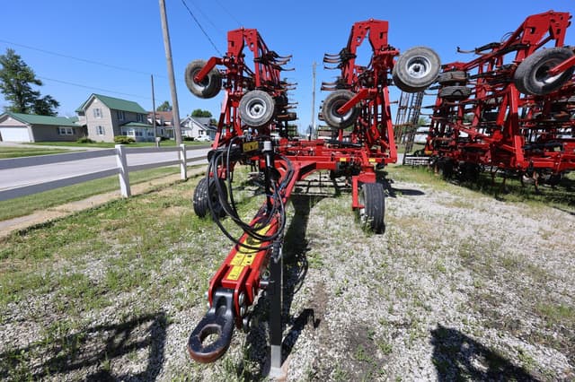 Image of Case IH Tigermate 255 equipment image 1