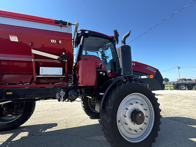 Image of Case IH 5550 Trident equipment image 4