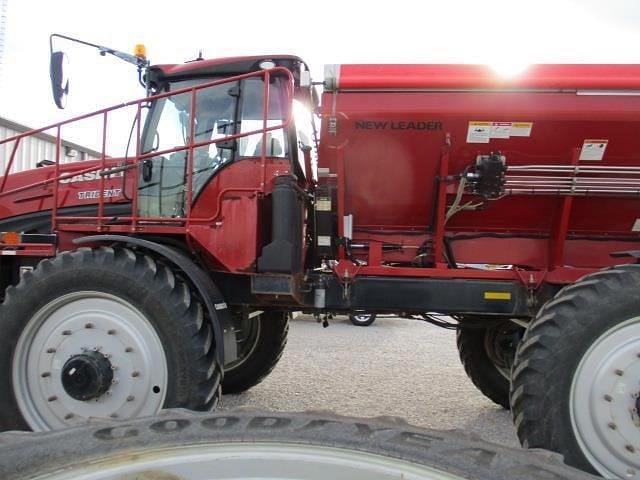 Image of Case IH 5550 Trident equipment image 2