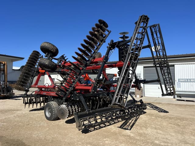 Image of Case IH Barracuda 335 equipment image 2