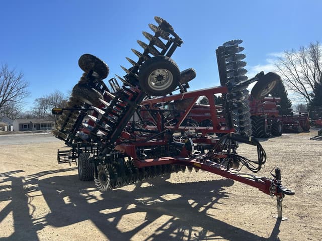 Image of Case IH Barracuda 335 equipment image 3