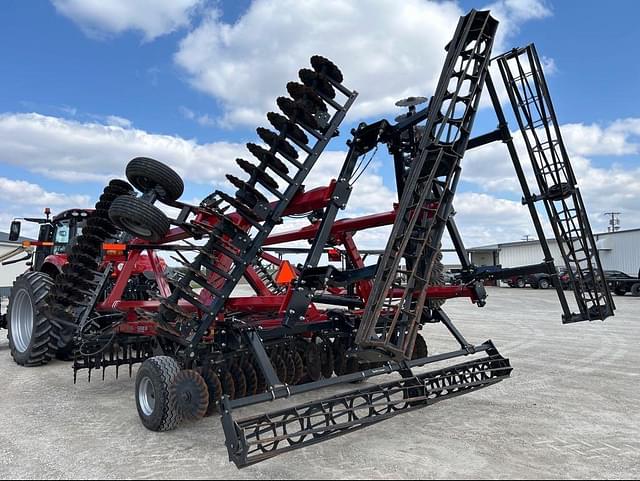 Image of Case IH 335VT equipment image 4