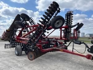 2021 Case IH 335VT Image