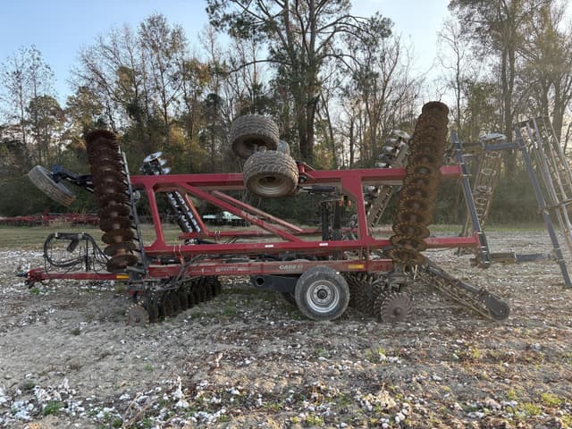 Image of Case IH 335VT equipment image 3