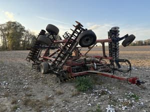 2021 Case IH 335VT Image