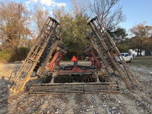 Image of Case IH 335VT equipment image 2