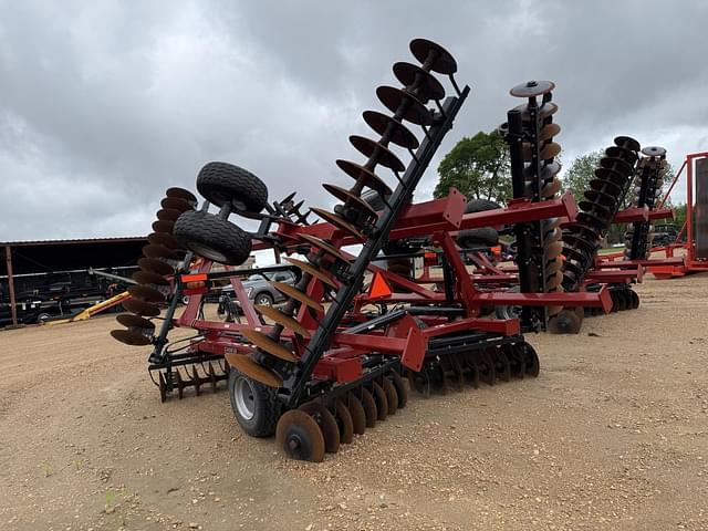 Image of Case IH 345 equipment image 3