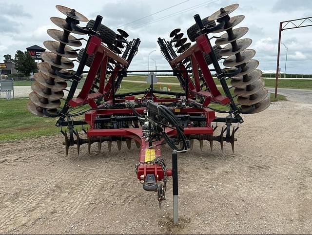 Image of Case IH 375 equipment image 1