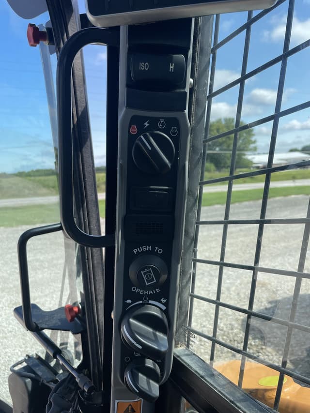 Image of Case TV370B equipment image 3