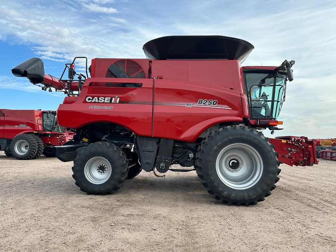 Image of Case IH 8250 Image 0