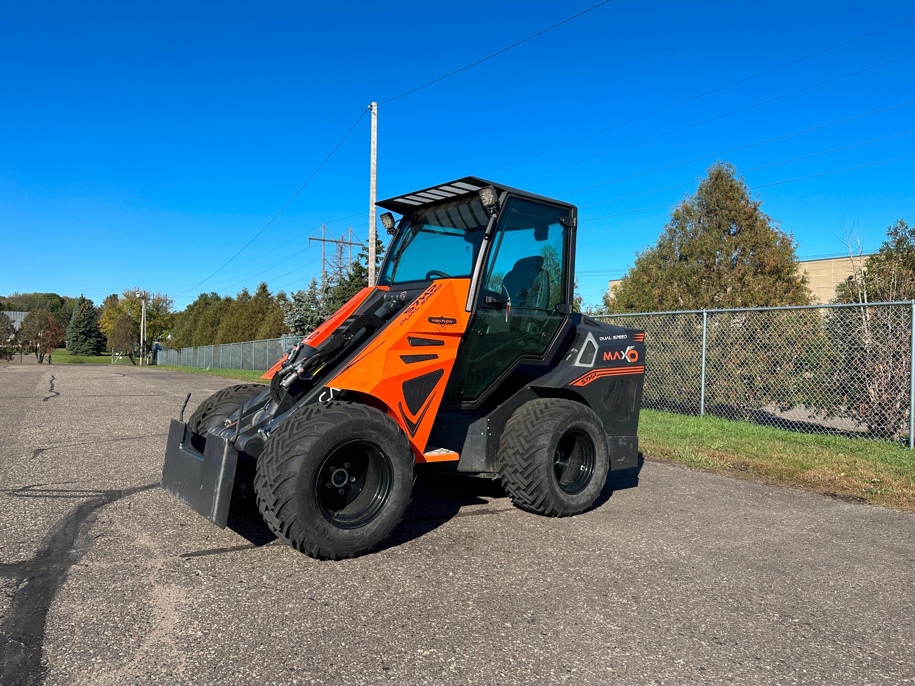 Main image Cast Loader MaxO