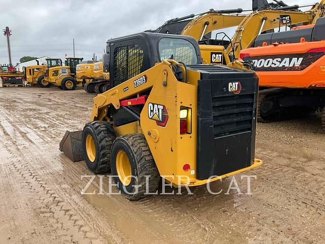 Image of Caterpillar 236D3 equipment image 2