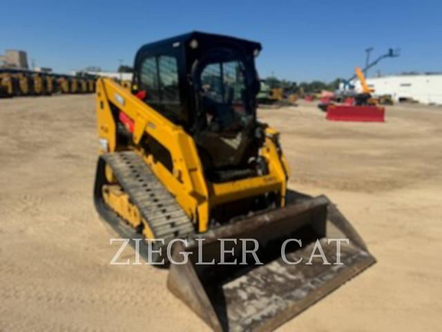 Image of Caterpillar 239D3 equipment image 1