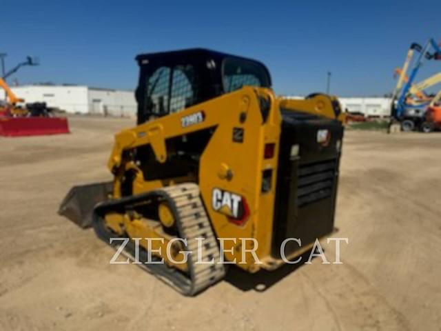 Image of Caterpillar 239D3 equipment image 3