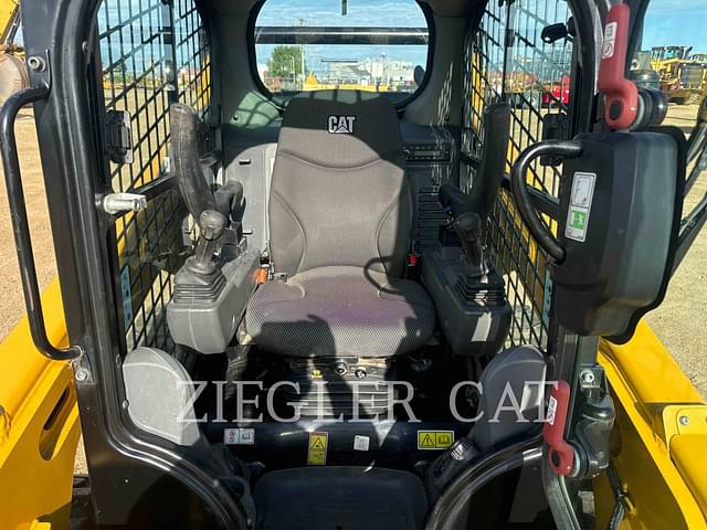 Image of Caterpillar 242D3 equipment image 1