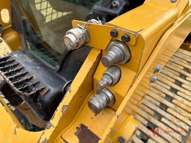 Image of Caterpillar 249D3 equipment image 4