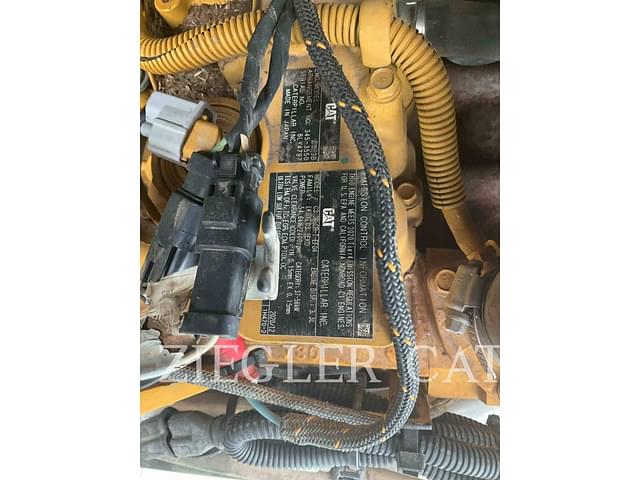 Image of Caterpillar 259D3 equipment image 4