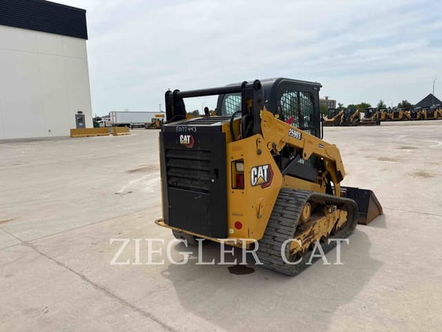 Image of Caterpillar 259D3 equipment image 2