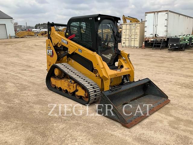Image of Caterpillar 259D3 equipment image 3