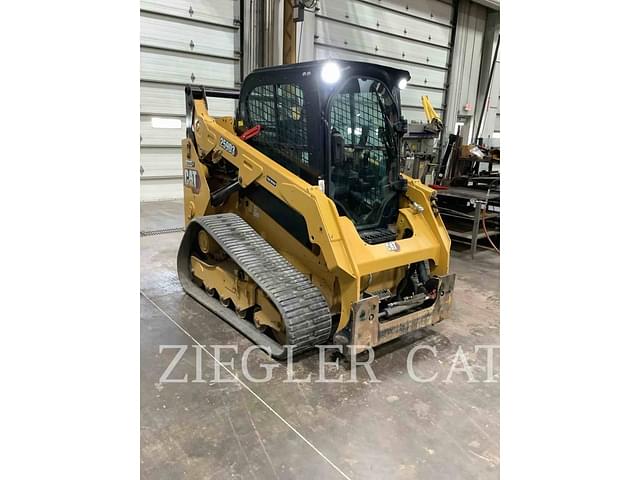 Image of Caterpillar 259D3 equipment image 4