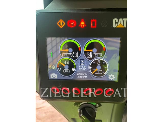 Image of Caterpillar 259D3 equipment image 2
