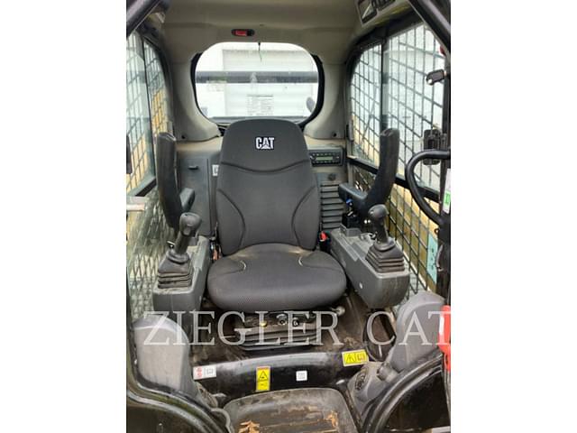 Image of Caterpillar 259D3 equipment image 4