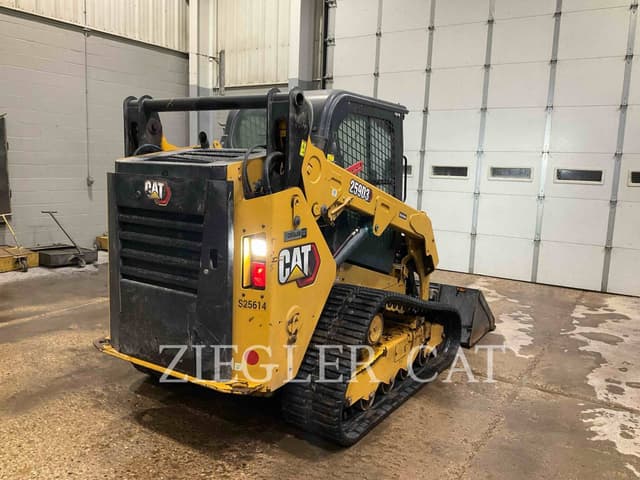 Image of Caterpillar 259D3 equipment image 2