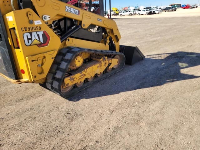 Image of Caterpillar 259D3 equipment image 4