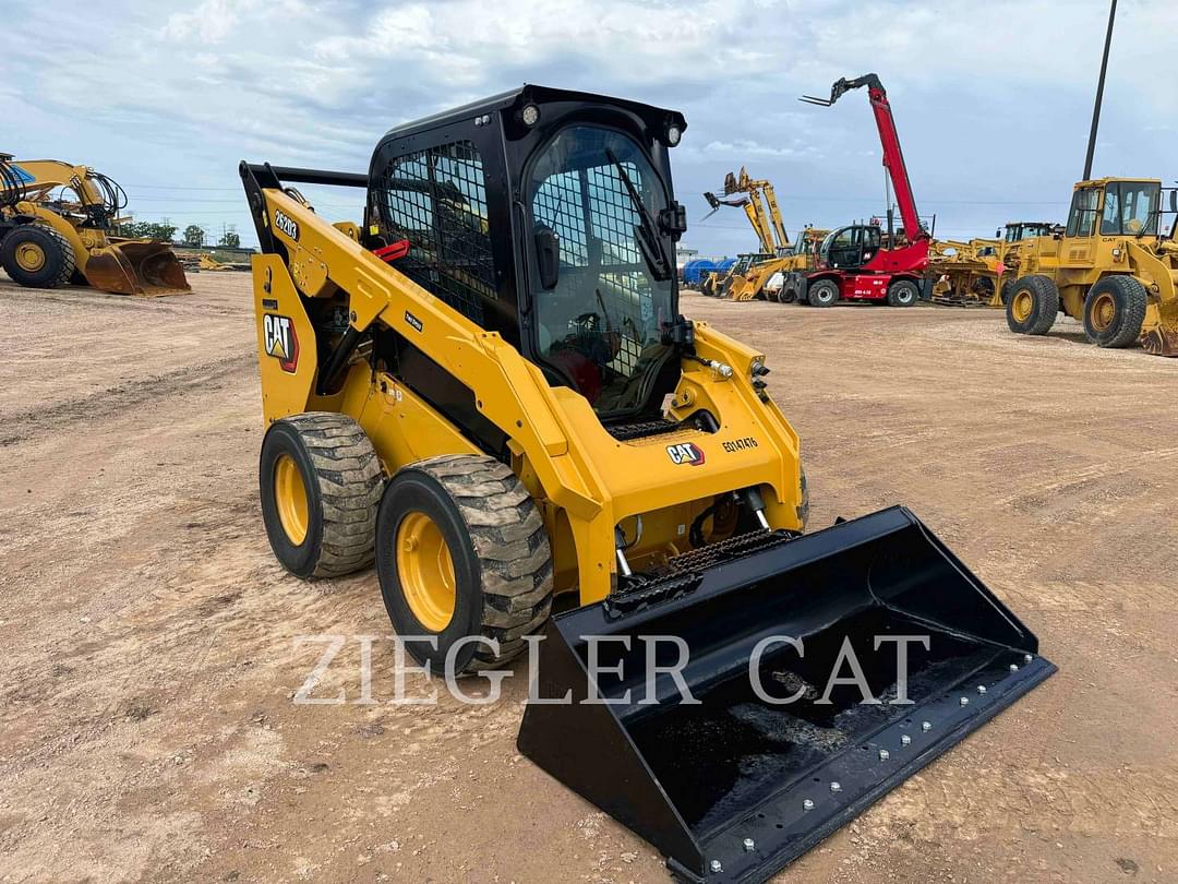 Image of Caterpillar 262D3 Primary image