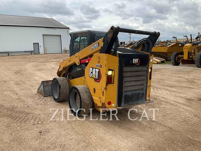 Image of Caterpillar 262D3 equipment image 4