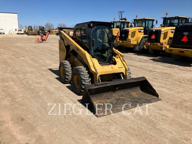 Image of Caterpillar 262D3 equipment image 1