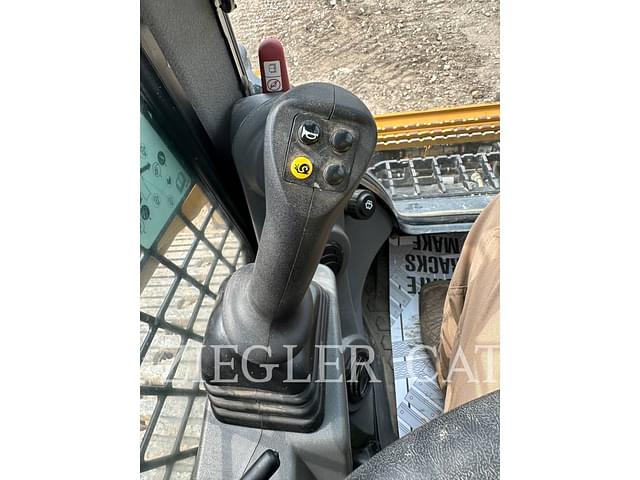 Image of Caterpillar 279D3 equipment image 4