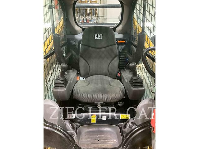 Image of Caterpillar 289D3 equipment image 4