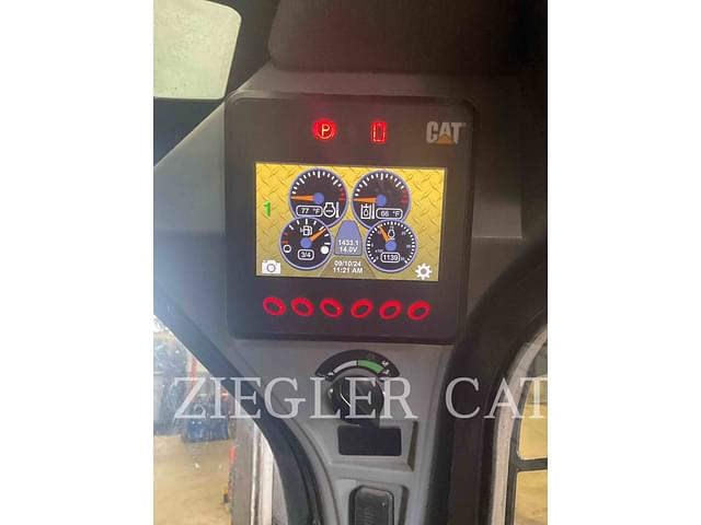 Image of Caterpillar 289D3 equipment image 3